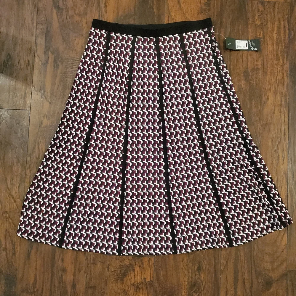 GNW NWT Skirt Flair Black White Red Womens Size S - Picture 1 of 9